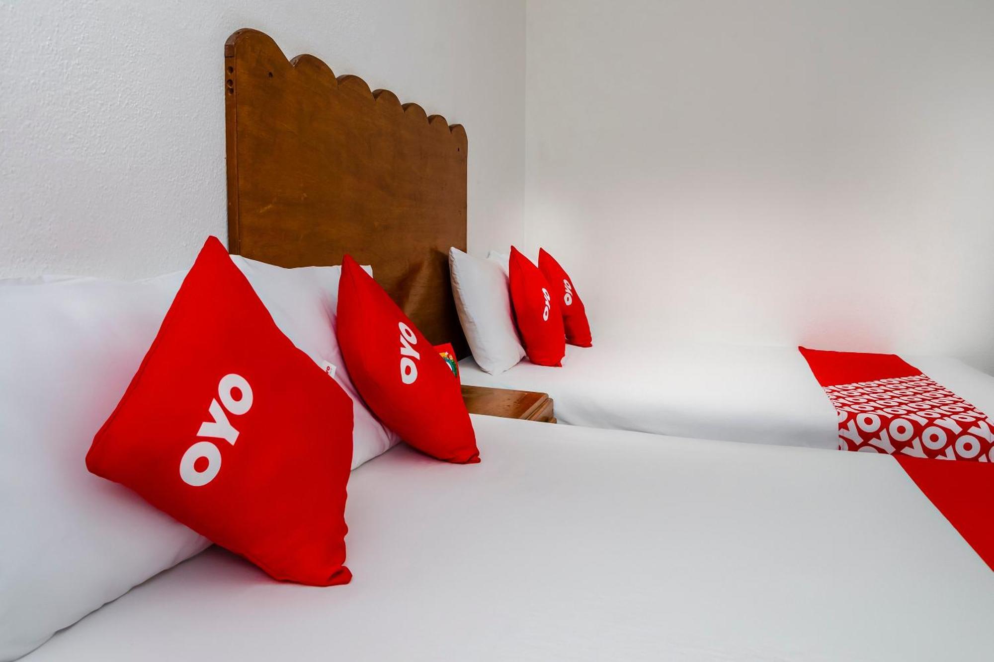 Oyo Hotel Miramar, Loreto Loreto  Exterior photo