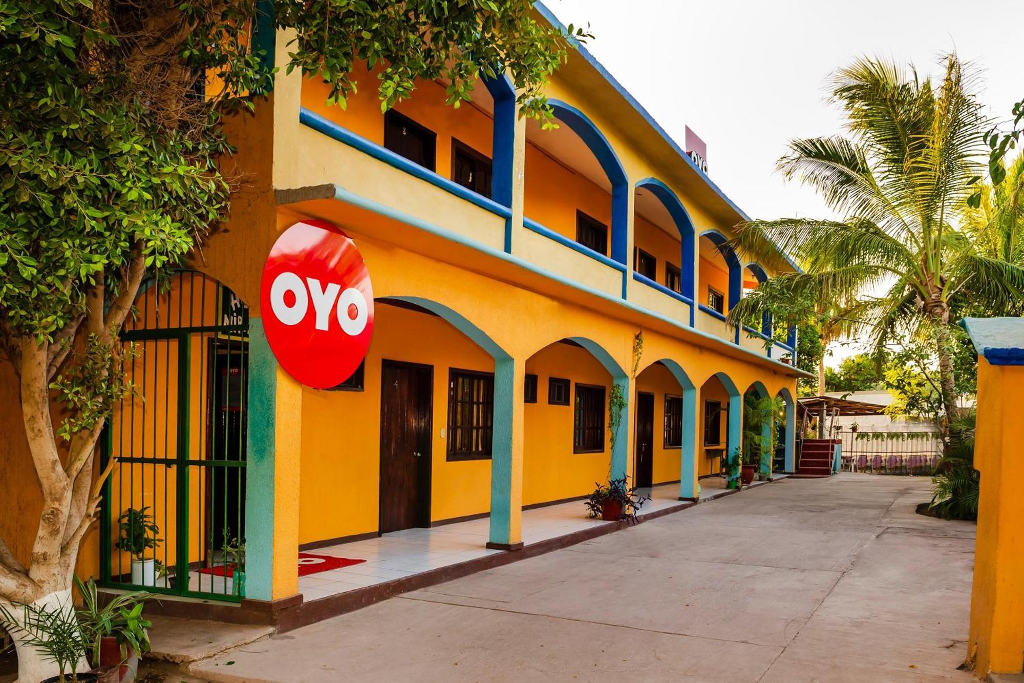 Oyo Hotel Miramar, Loreto Loreto  Exterior photo